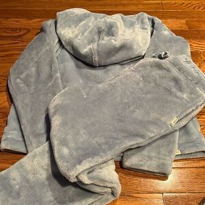 Girls, Abercrombie Kids Hoodie and pants, blue/gray,